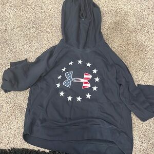 Black size large sweatshirt